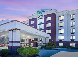 Holiday Inn Express Hotel & Suites Birmingham - Inverness 280, an IHG Hotel