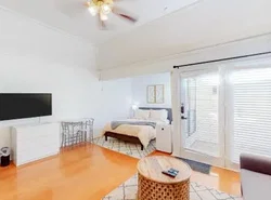 Restful City Living, Unit B