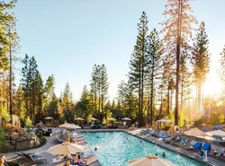 Rush Creek Lodge at Yosemite
