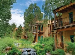 El Monte Sagrado Resort & Spa