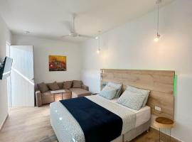 Comunidad Calle 13 Hotel Boutique Accommodation Los Angeles