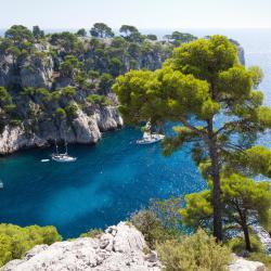 French Riviera Accommodation Los Angeles