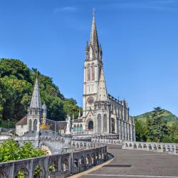 Notre Dame de Lourdes Sanctuary, Lourdes Accommodation Los Angeles
