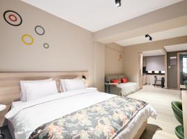 The Mavili urban stay Accommodation Los Angeles