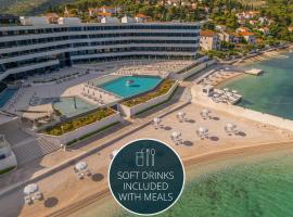 Grand Hotel View Accommodation Los Angeles