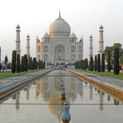 Taj Mahal, Agra Accommodation Los Angeles