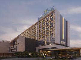 The Leela Ambience Convention Hotel Delhi Accommodation Los Angeles