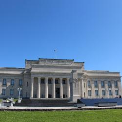 Auckland War Memorial Museum, Auckland Accommodation Los Angeles