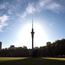 Sky Tower, Auckland Accommodation Los Angeles