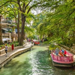 River Walk, San Antonio Accommodation Los Angeles