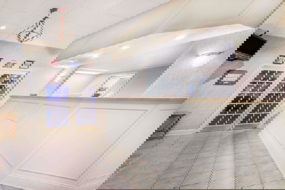 Days Inn By Wyndham Dover Downtown - thumb 0