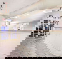 Days Inn by Wyndham Dover Downtown - Accommodation Los Angeles