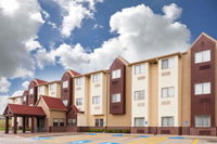 Days Inn by Wyndham near Kansas Speedway