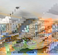 Bungalows 313 - Accommodation Los Angeles