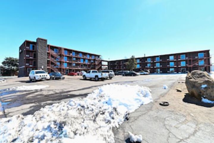 Summit View Inn - thumb 0