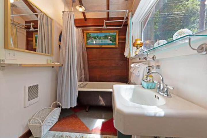 Mt. Hermon Treehouse - thumb 4