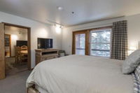 Kintla 402 Lock Off Hotel Room