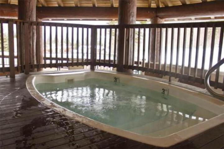 Kintla 308 Lock Off Hotel Room - thumb 5