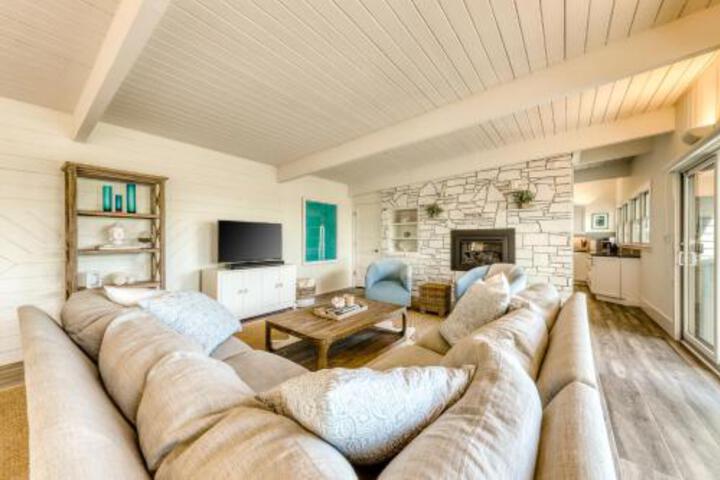 Wallis Sands Beach Serenity - thumb 3