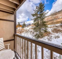 Gore Place Condos - Accommodation Los Angeles