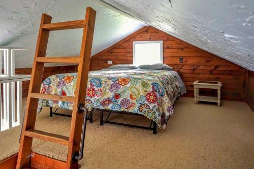 Cozy Fremont Cottage On Lake Poygan & Fishing Dock - thumb 3