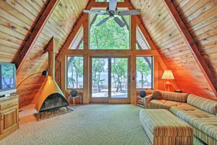 Lakefront Lake Pepin Cottage W / Deck Steps To Beach - thumb 0