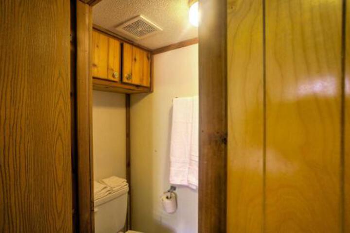 Cozy Everglades City Studio Cabin Steps To Bay! - thumb 3