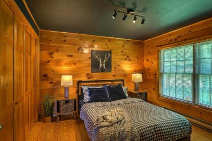 NEW! Catskill Chalet Cabin Near Belleayre Resort! - thumb 2