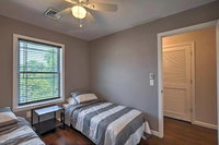 Cozy Highlands Home w / Hot Tub by Sandy Hook Beach