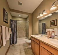 Cozy Southwind Seven Springs Home Ski in / Ski Out - Accommodation Los Angeles