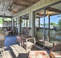 Waterfront Astor Studio Cabin w / Private Boat Dock - Accommodation Los Angeles