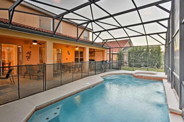 Davenport Villa With Outdoor Kitchen & Game Room!
