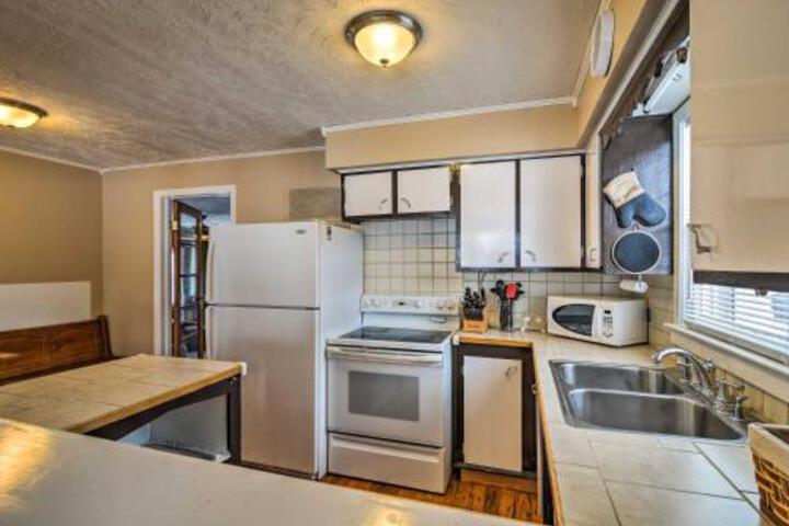 Pet Friendly Cottage Walk To Park & Houghton Lake - thumb 5