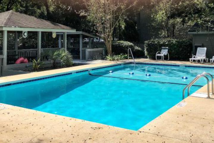 Mount Pleasant Condo Near Charleston & Beaches! - thumb 1