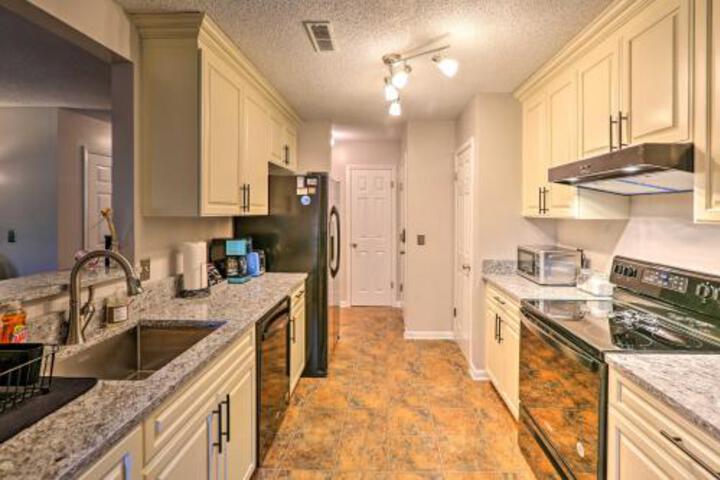 Mount Pleasant Condo Near Charleston & Beaches! - thumb 5
