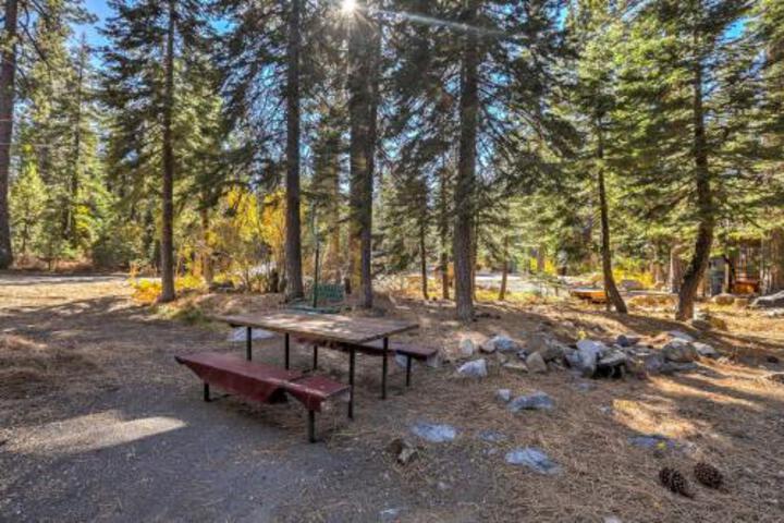 Gorgeous A Frame Cabin W / Deck 1 Mi To Lake Tahoe - thumb 3