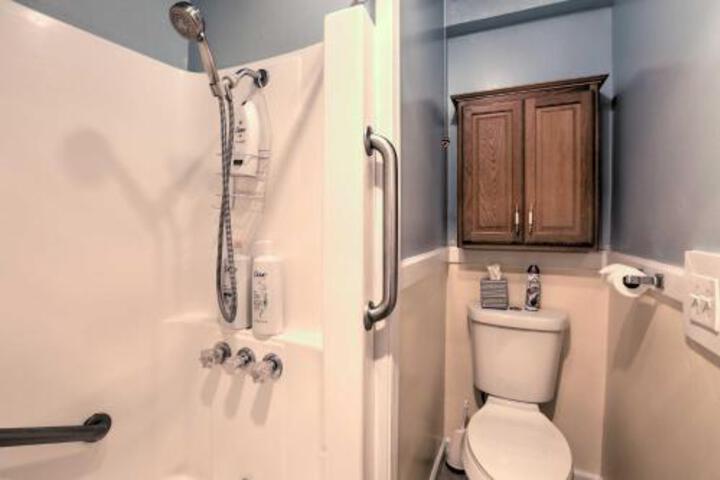 Gorgeous A Frame Cabin W / Deck 1 Mi To Lake Tahoe - thumb 1