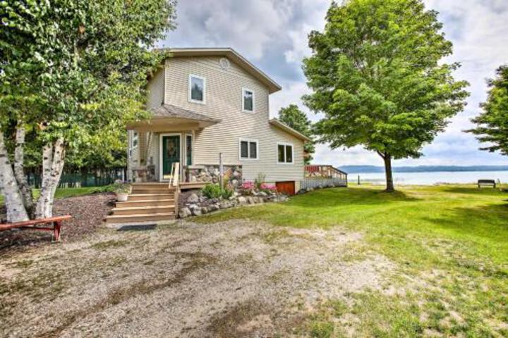 Cedar Cottage Private Beach On Lake Leelanau - thumb 7