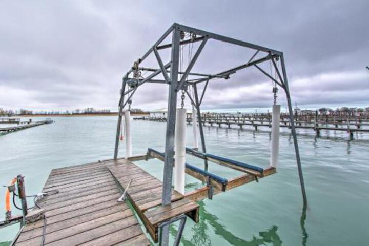 Waterfront Algonac House With Deck & Grill! - thumb 6