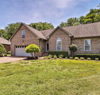 Gallatin House on Long Hollow Golf Course - Accommodation Los Angeles