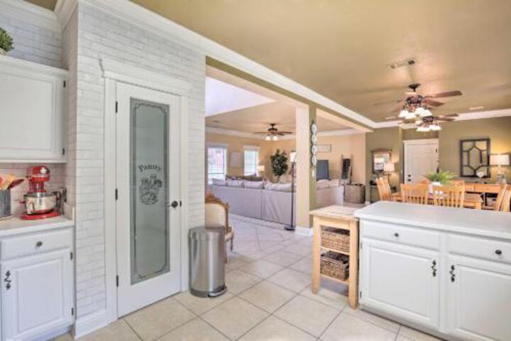 Lovely Celina Home With Patio & Views On Lake! - thumb 5