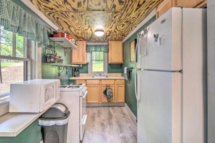 Waterfront Paradise Lake Cottage With Pvt Dock! - thumb 6