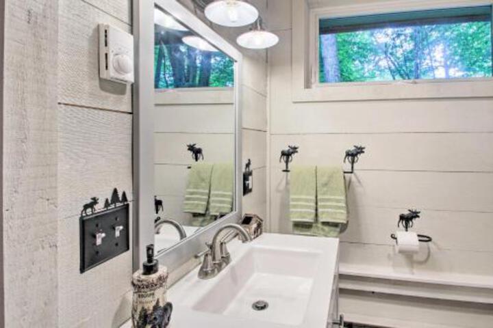 Charming Cabin In North Conway Near 4 Ski Resorts! - thumb 0