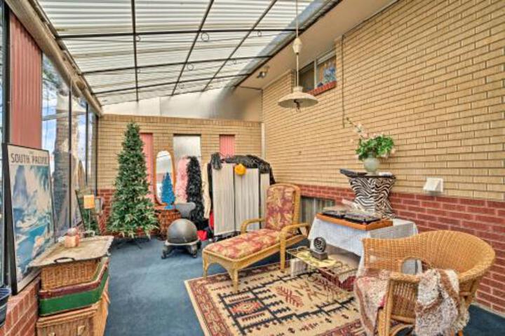 South Denver Lake Home W / Large Yard & Hammock - thumb 0