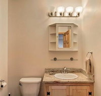 Waterfront Alburgh House on Lake Champlain - Accommodation Los Angeles