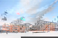 La Quinta Inn  Suites by Wyndham Minneapolis-Minnetonka