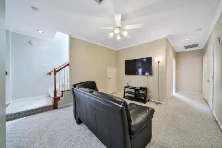 Uptown Terrace - thumb 4