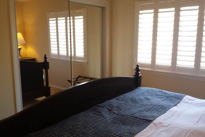 239 Park Avenue 2 Bedroom Condo - thumb 1