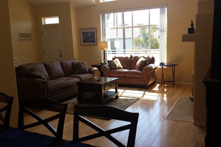 239 Park Avenue 2 Bedroom Condo - thumb 5