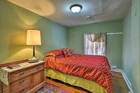 Lakeside Historic Stockholm Hotel w / Porch